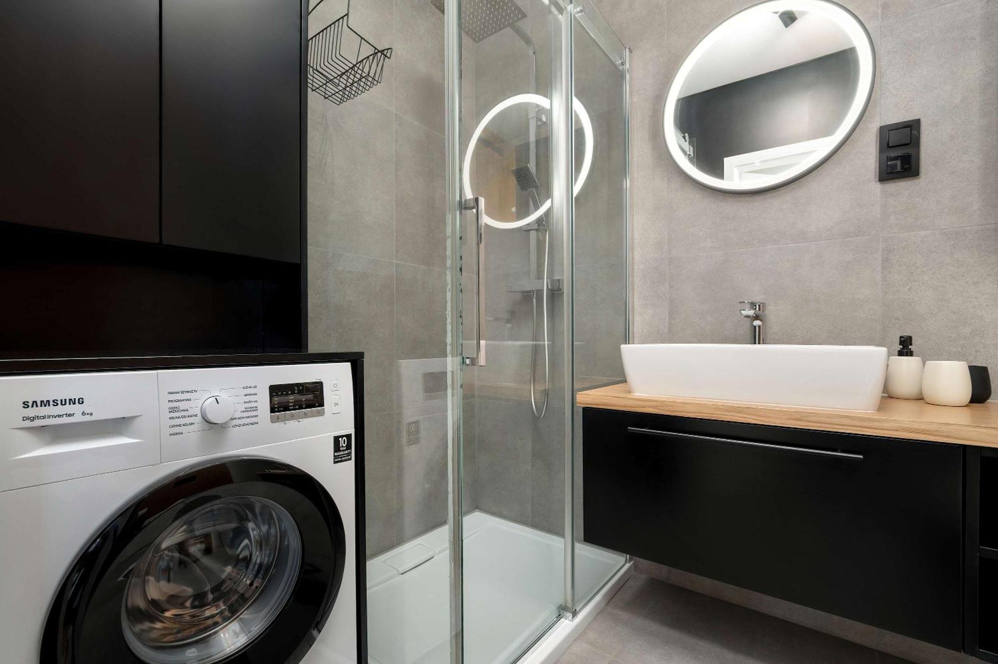 Spacious And Modern Paderewskiego With Air Conditioning By Renters Apartament
